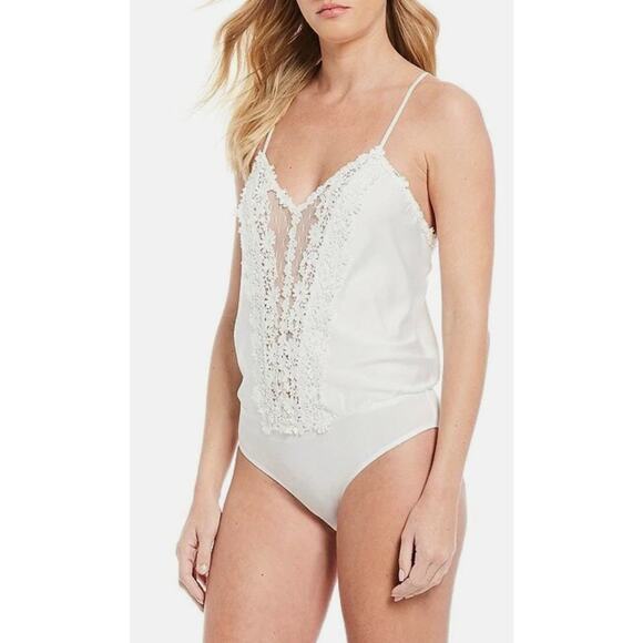 Flora Nikrooz Women's Show Stopper Lace Charmeuse Teddy Q80843 Size Large - Picture 1 of 10